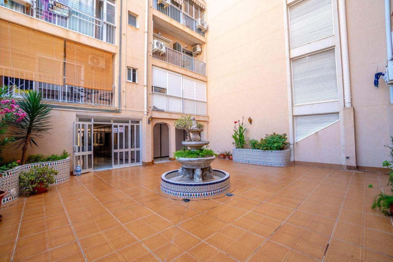 Amarillo Soleado Apartman Torrevieja Kültér fotó