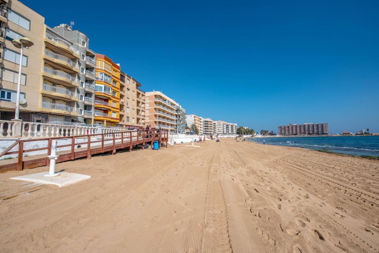 Amarillo Soleado Apartman Torrevieja Kültér fotó